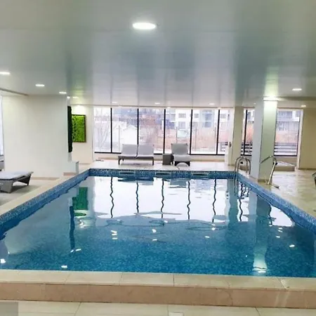 Promenada & Piscina Interioara Navodari