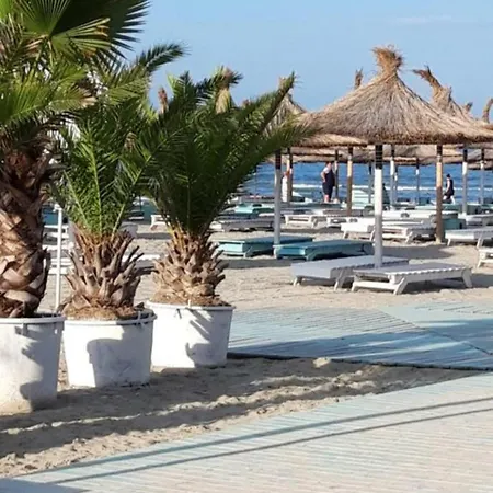 Promenada & Piscina Interioara Navodari