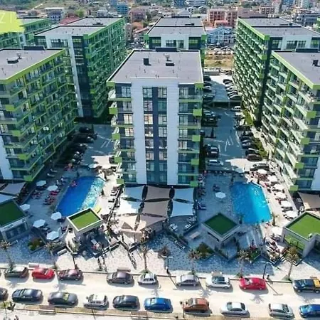 Promenada & Piscina Interioara Navodari