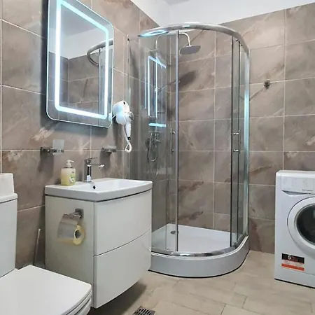 Promenada & Piscina Interioara شقة Năvodari